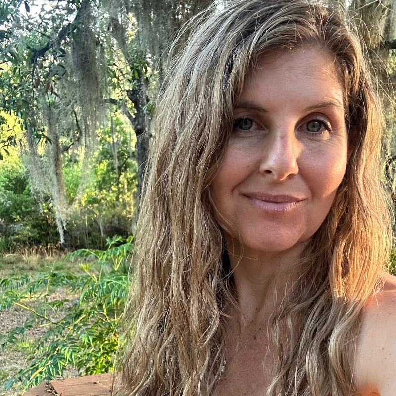 Angela Carr